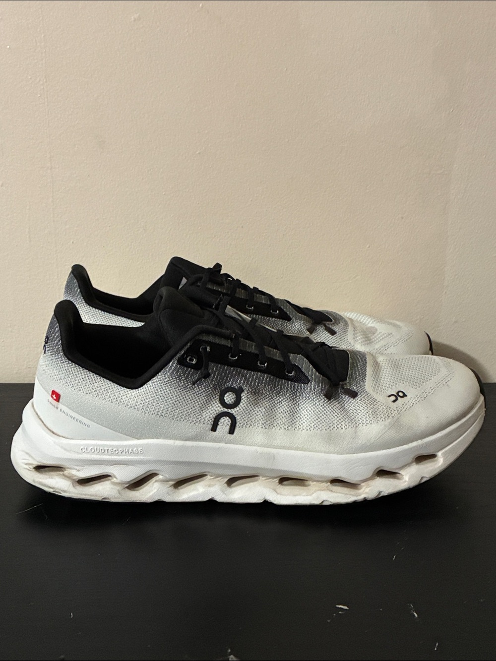 On Cloudtilt sneakers in the black and ivory colorway Mens Size 13M